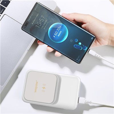 沃品（WOPOW） LW03 充電寶自帶雙線22.5w超級快充 數(shù)顯15w無線充迷你便攜移動(dòng)電源 白色 10000mAh
